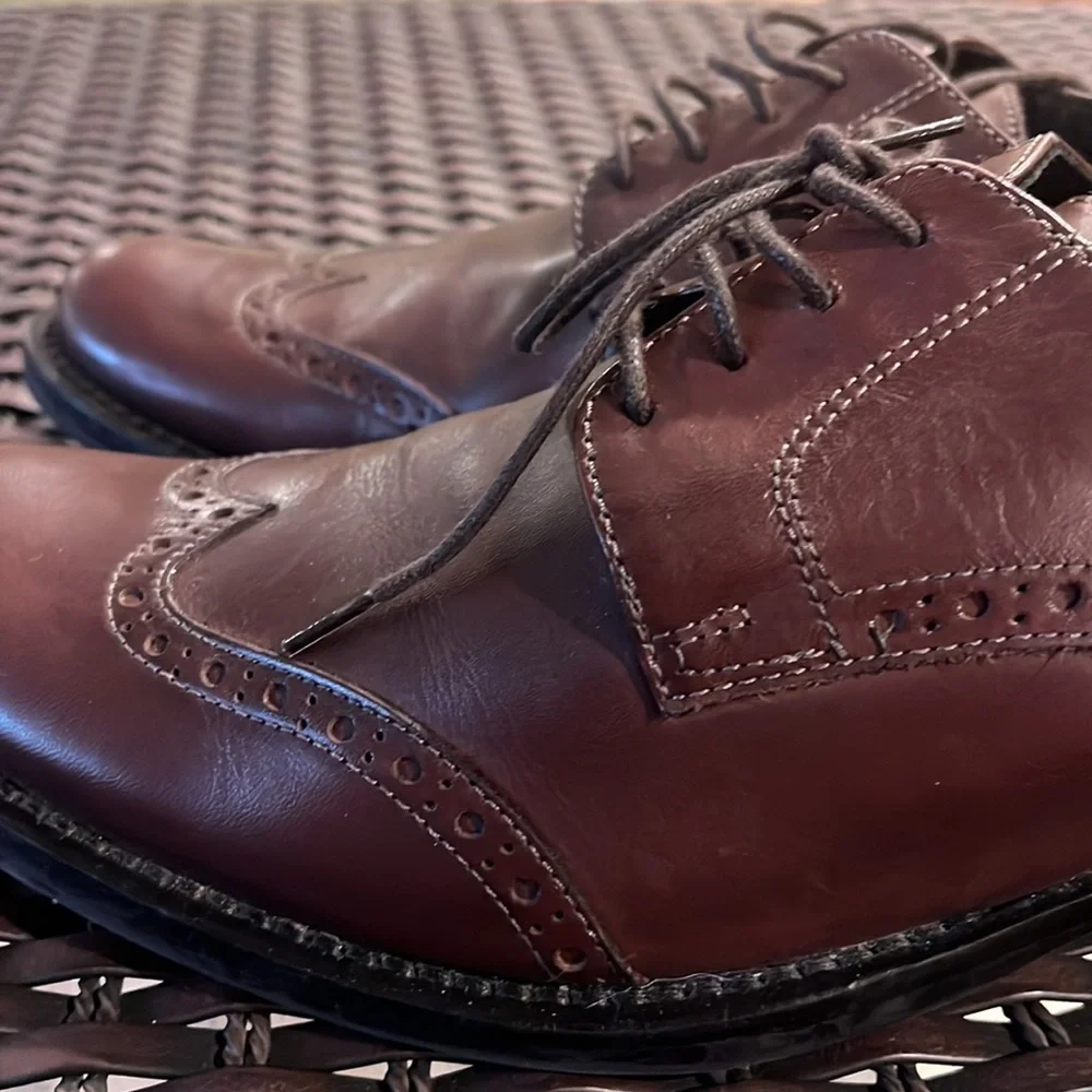 Sundance Brown Leather Women's Shoes - Picture 3 of 9